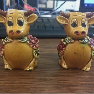 Vintage CUTE Cow Salt and Pepper Shaker Made in Japan